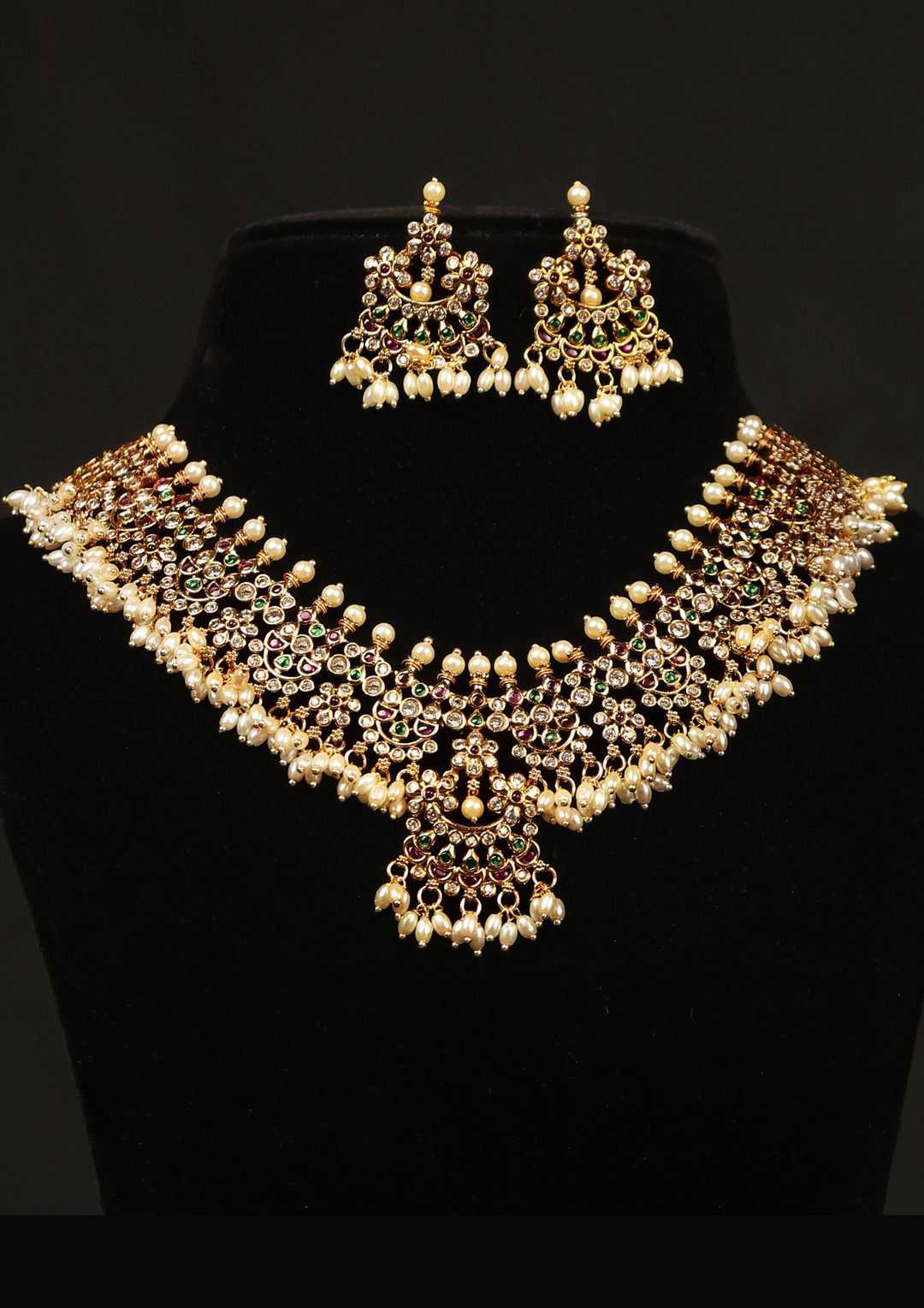 Kundan and beads matt finish Brass Base Gold Plated necklace set with earrings c 1015020