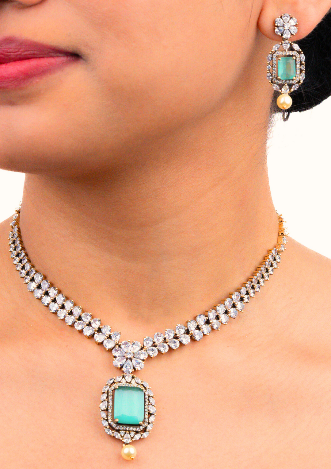 Victorian Brass Base Gold Plated Necklace With Earrings s 200061