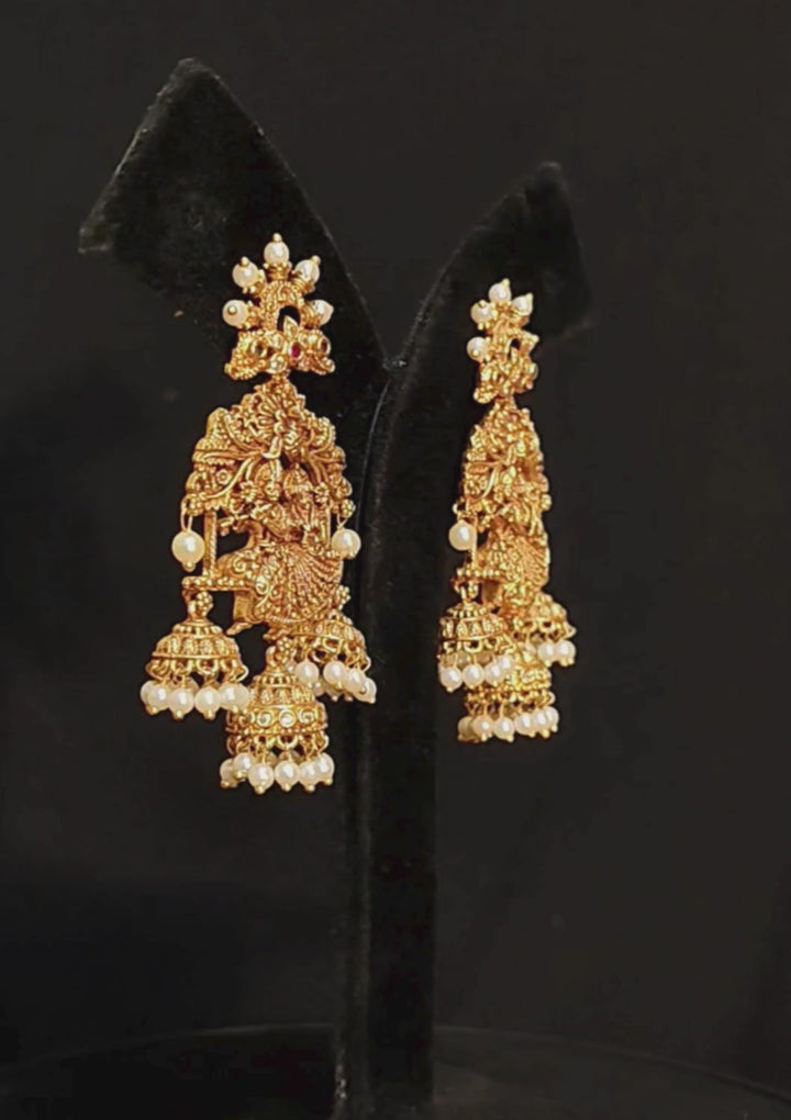 Kundan & Beads Brass Base Gold Plated Temple Jhumka c 106520